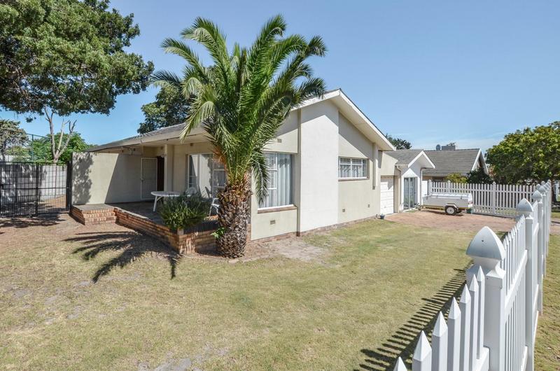4 Bedroom Property for Sale in Parow North Western Cape